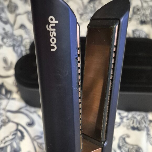 Dyson Corrale Hair Straightener - Picture 11 of 15